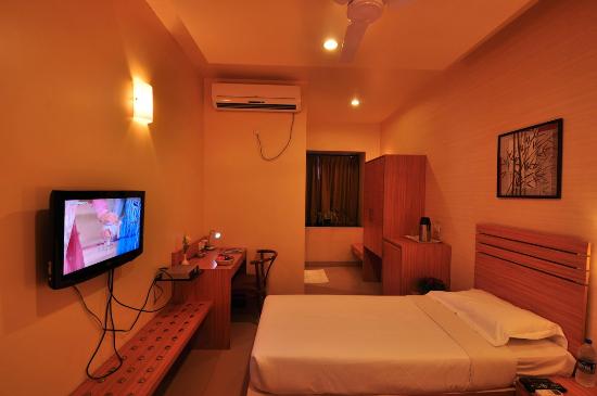 Hotel Madhav International
